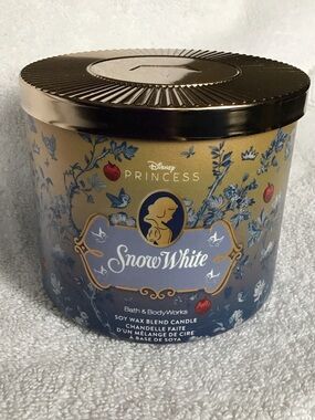 Bath & Body Works/Disney Princess 3 wick candle Snow White